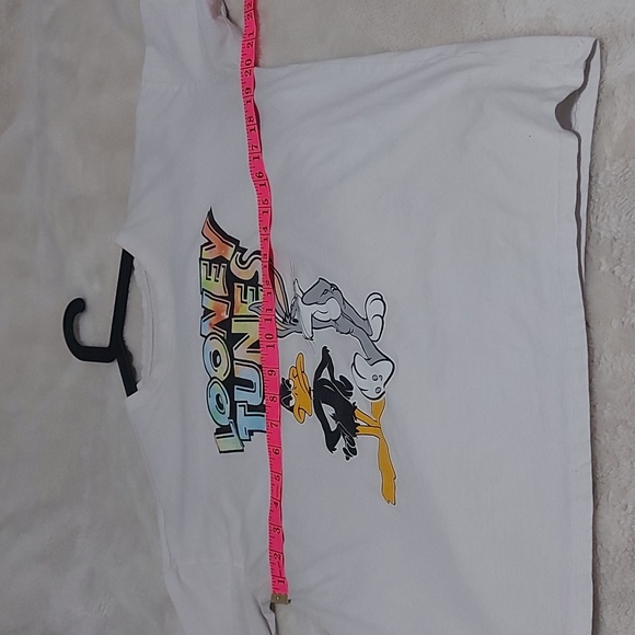 Looney Tunes graphic tshirt - Picture 4 of 6